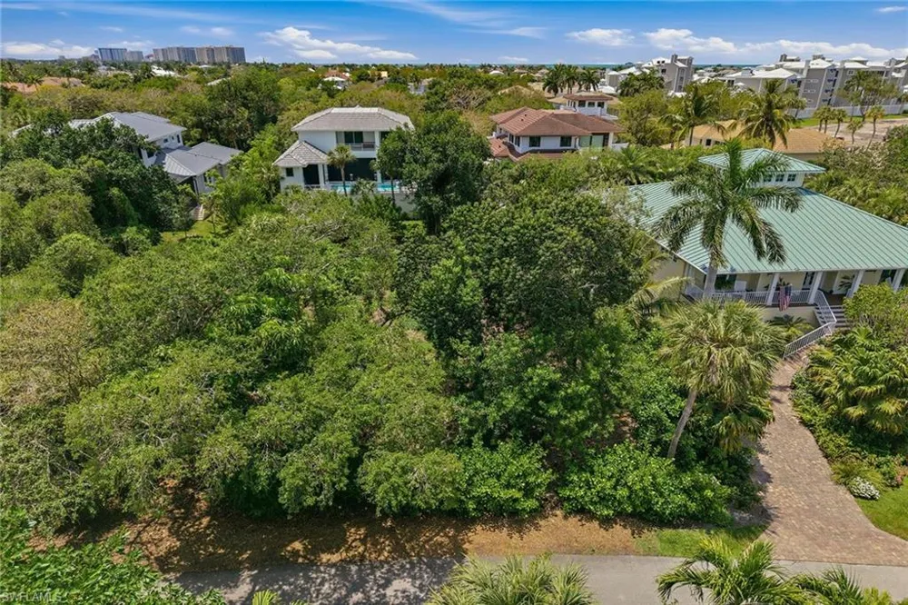 375 Gumbo Limbo Lane Marco Island, FL 34145