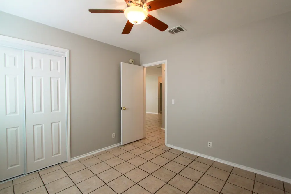 11712 Morning View Drive Del Valle, TX 78617