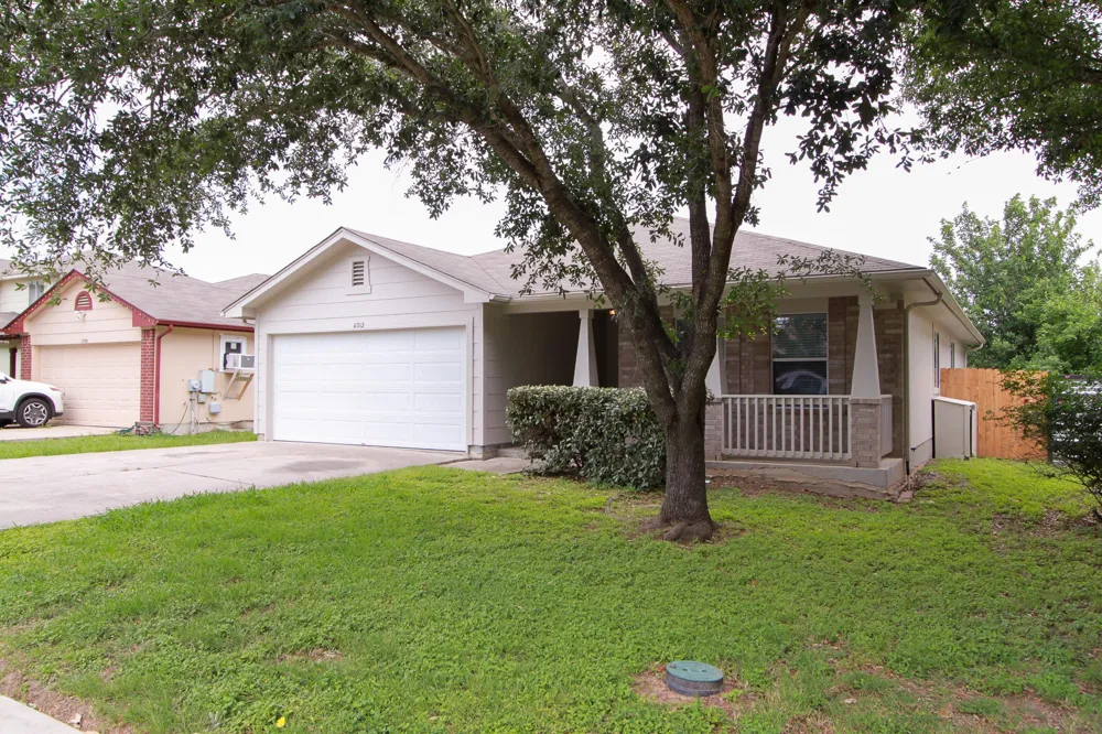 11712 Morning View Drive Del Valle, TX 78617
