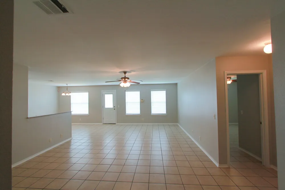11712 Morning View Drive Del Valle, TX 78617