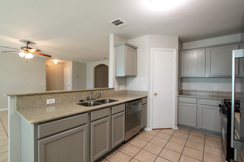11712 Morning View Drive Del Valle, TX 78617