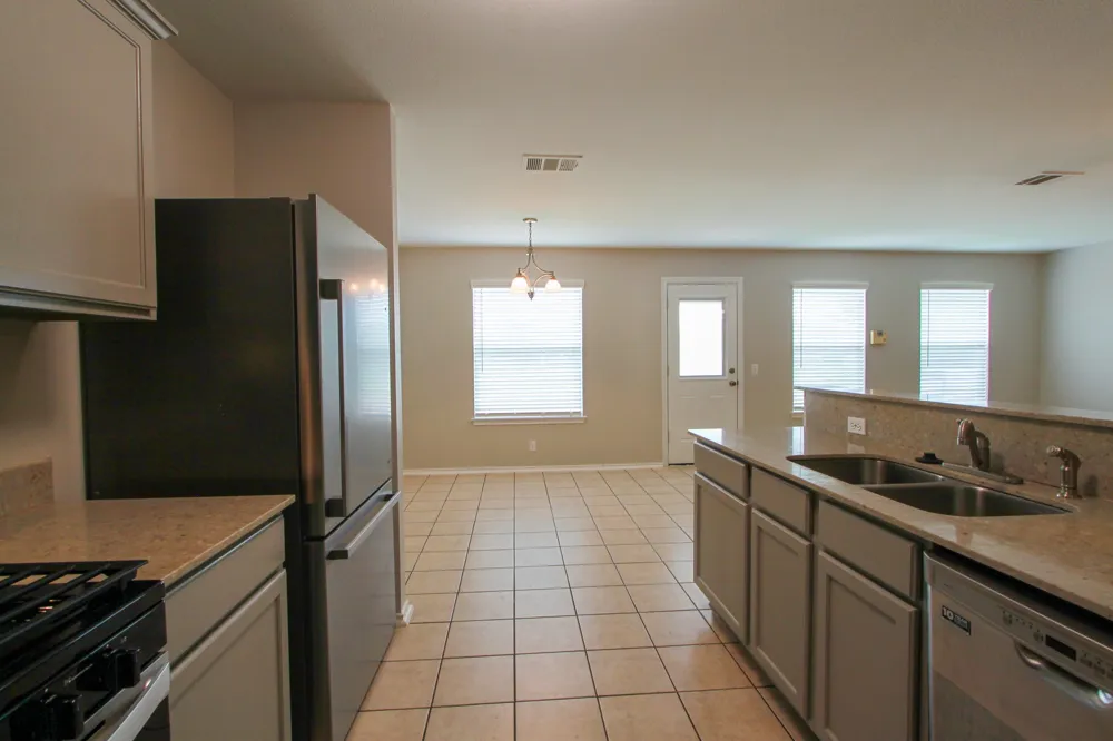 11712 Morning View Drive Del Valle, TX 78617