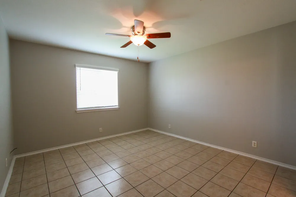 11712 Morning View Drive Del Valle, TX 78617
