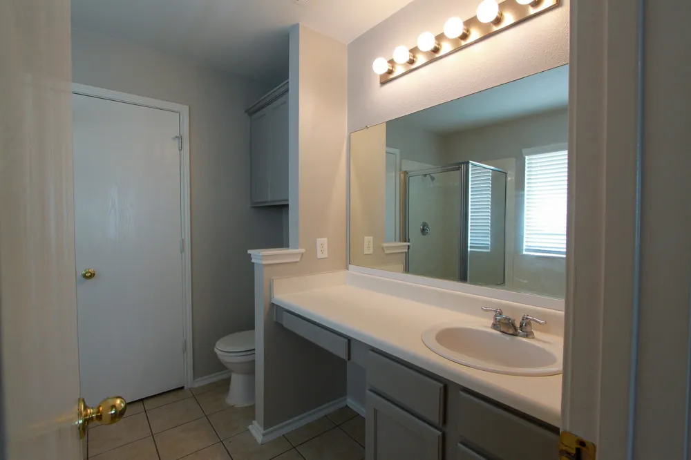 11712 Morning View Drive Del Valle, TX 78617