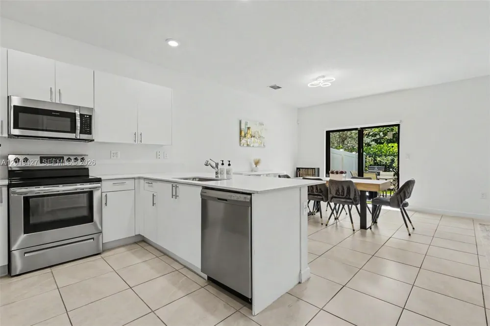 20308 NW 6th Pl Miami Gardens, FL 33169
