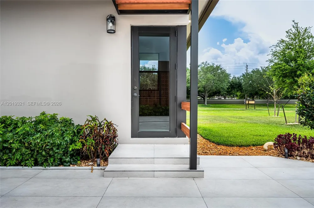 5500 SW 148th Ave Southwest Ranches, FL 33330