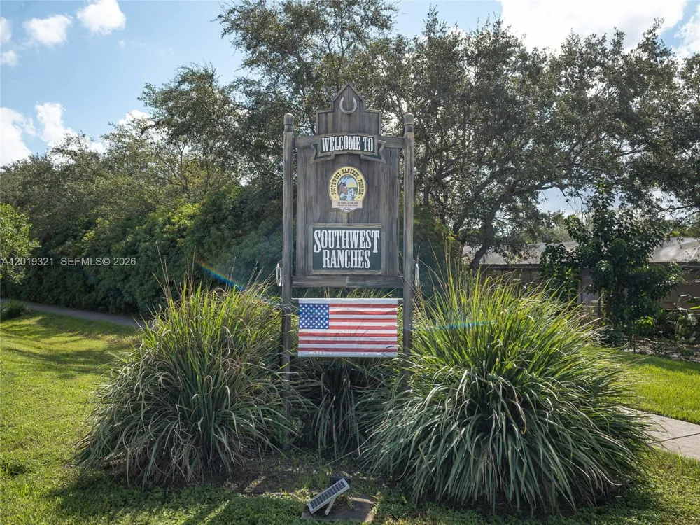 5500 SW 148th Ave Southwest Ranches, FL 33330