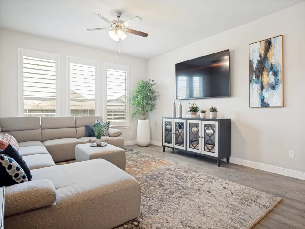 1612 Reed Drive Krum, TX 76249