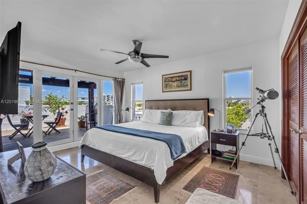 209 E Enid Dr #36 Key Biscayne, FL 33149