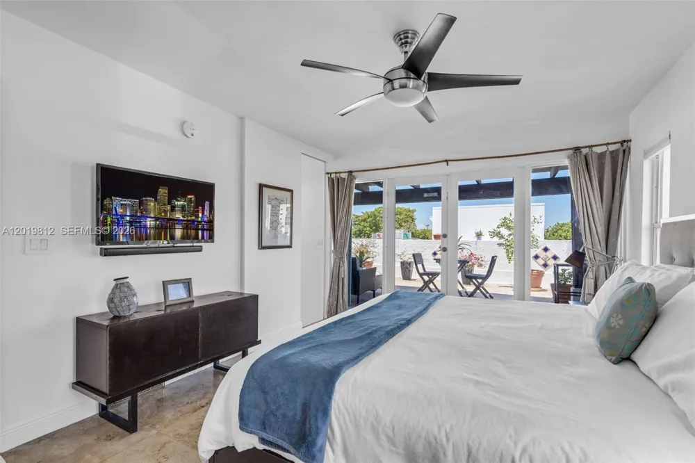 209 E Enid Dr #36 Key Biscayne, FL 33149