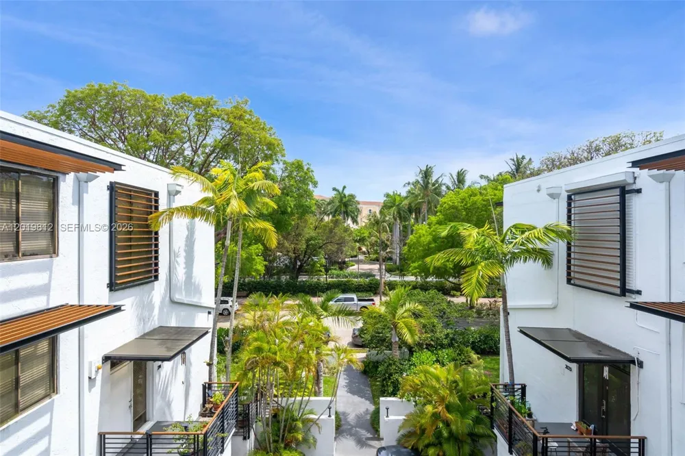 209 E Enid Dr #36 Key Biscayne, FL 33149