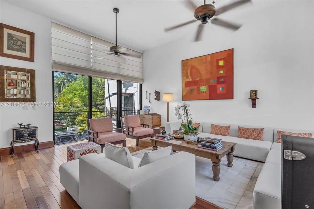 209 E Enid Dr #36 Key Biscayne, FL 33149