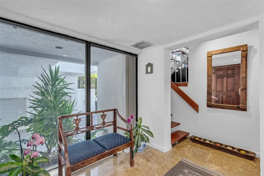 209 E Enid Dr #36 Key Biscayne, FL 33149