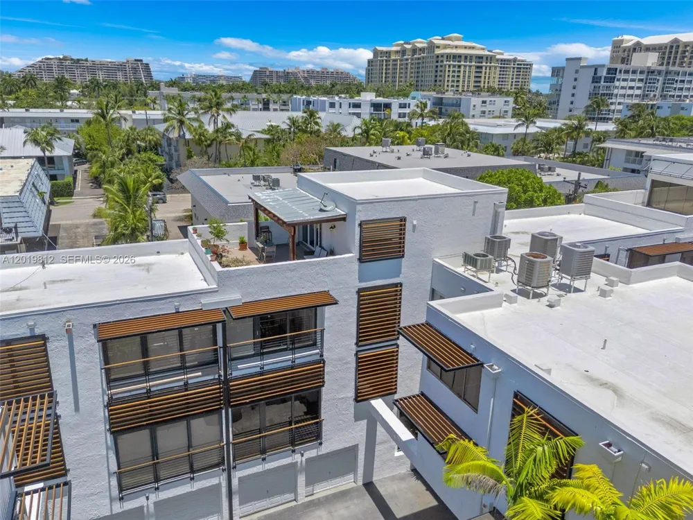 209 E Enid Dr #36 Key Biscayne, FL 33149