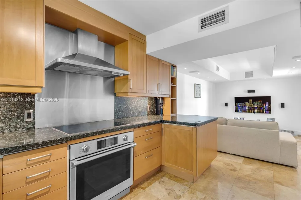 209 E Enid Dr #36 Key Biscayne, FL 33149