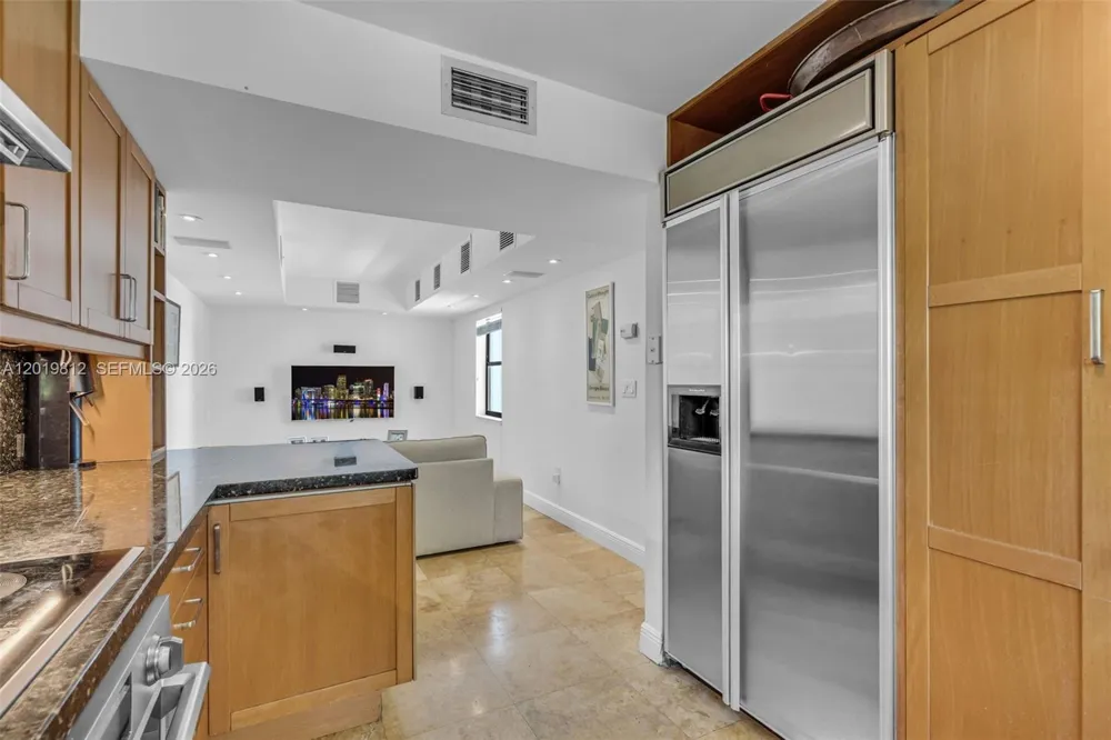 209 E Enid Dr #36 Key Biscayne, FL 33149