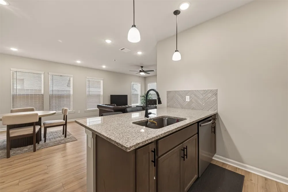 1010 Gentle Nook Drive Beasley, TX 77417