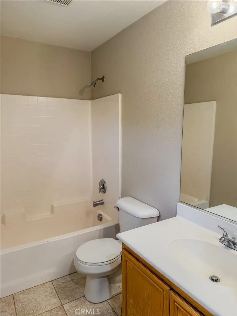 25176 Crest Haven #2 Murrieta, CA 92562