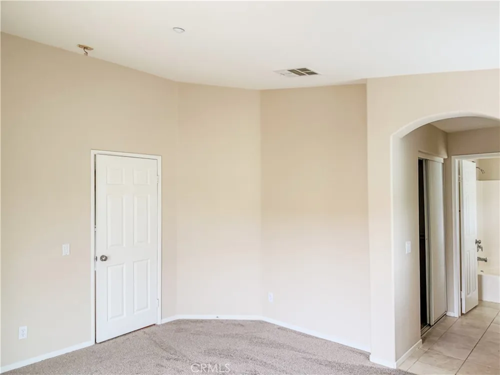 25176 Crest Haven #2 Murrieta, CA 92562