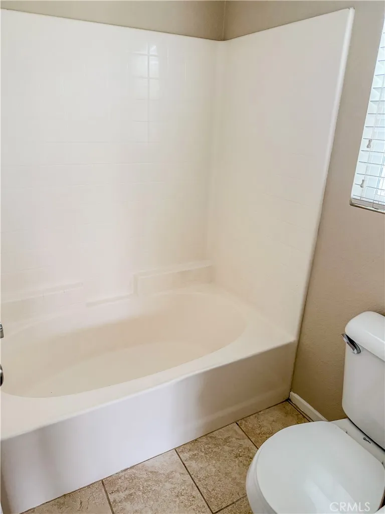 25176 Crest Haven #2 Murrieta, CA 92562