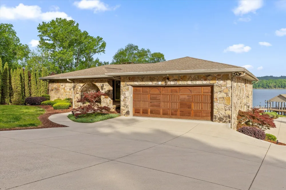 4919 Bal Harbor Circle Chattanooga, TN 37416
