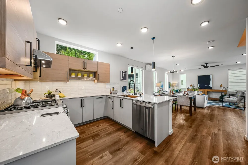 114 NE 180th Street #D Shoreline, WA 98155
