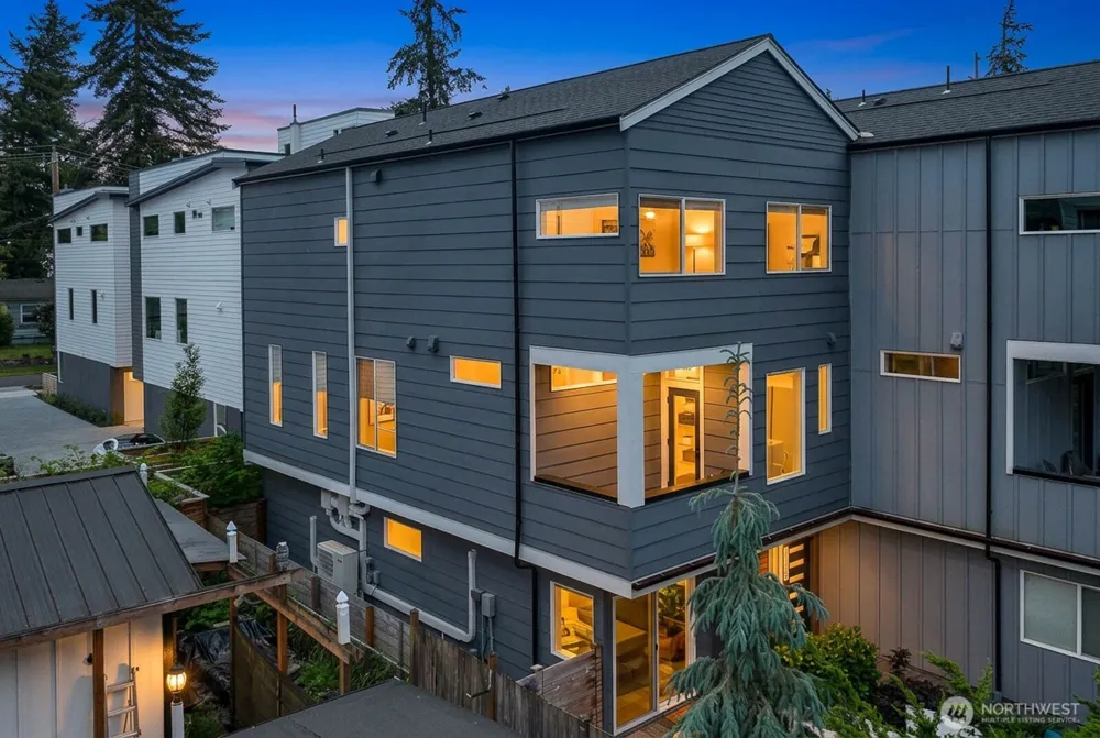 114 NE 180th Street #D Shoreline, WA 98155