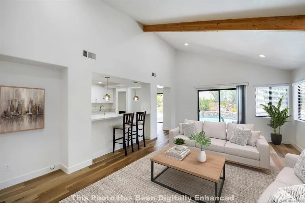 5687 Menorca Dr San Diego, CA 92124