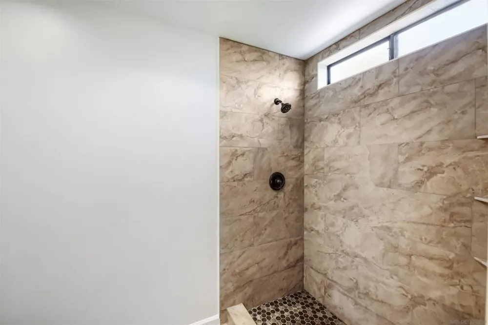 5687 Menorca Dr San Diego, CA 92124