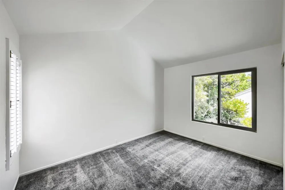 5687 Menorca Dr San Diego, CA 92124