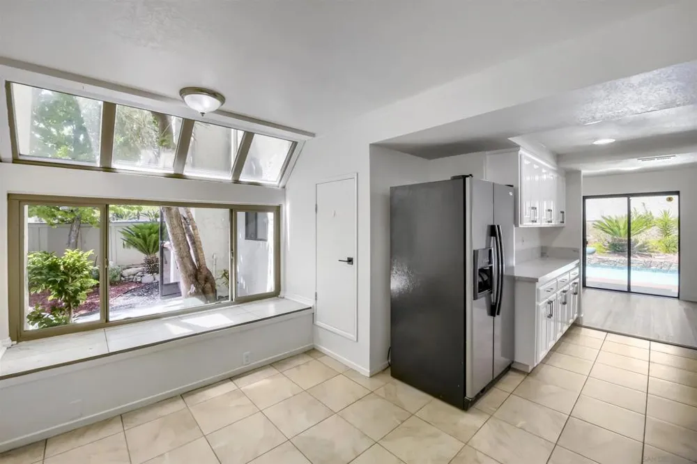 5687 Menorca Dr San Diego, CA 92124