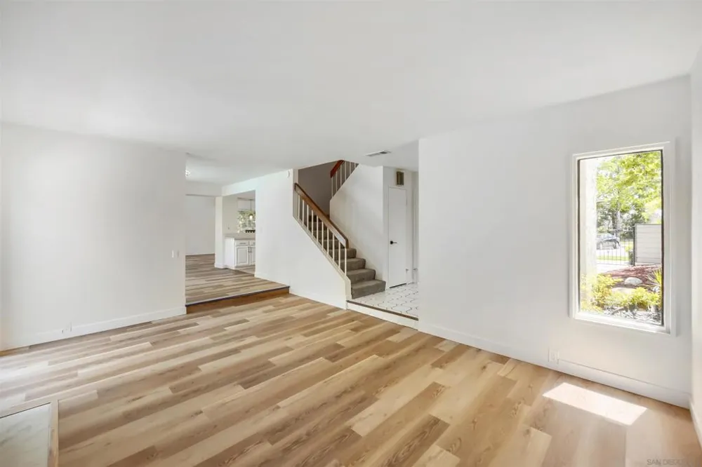 5687 Menorca Dr San Diego, CA 92124