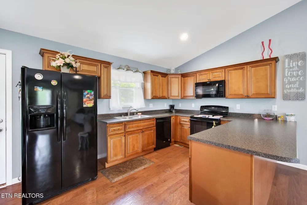 259 Freewill Ridge Rd Gainesboro, TN 38562