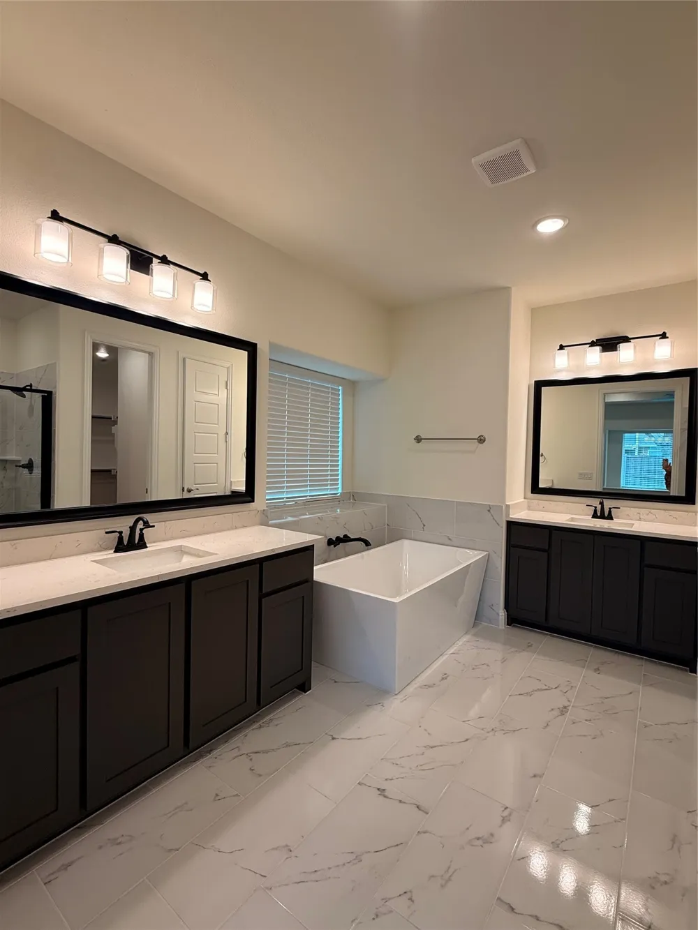 819 Beverly Drive Grapevine, TX 76051
