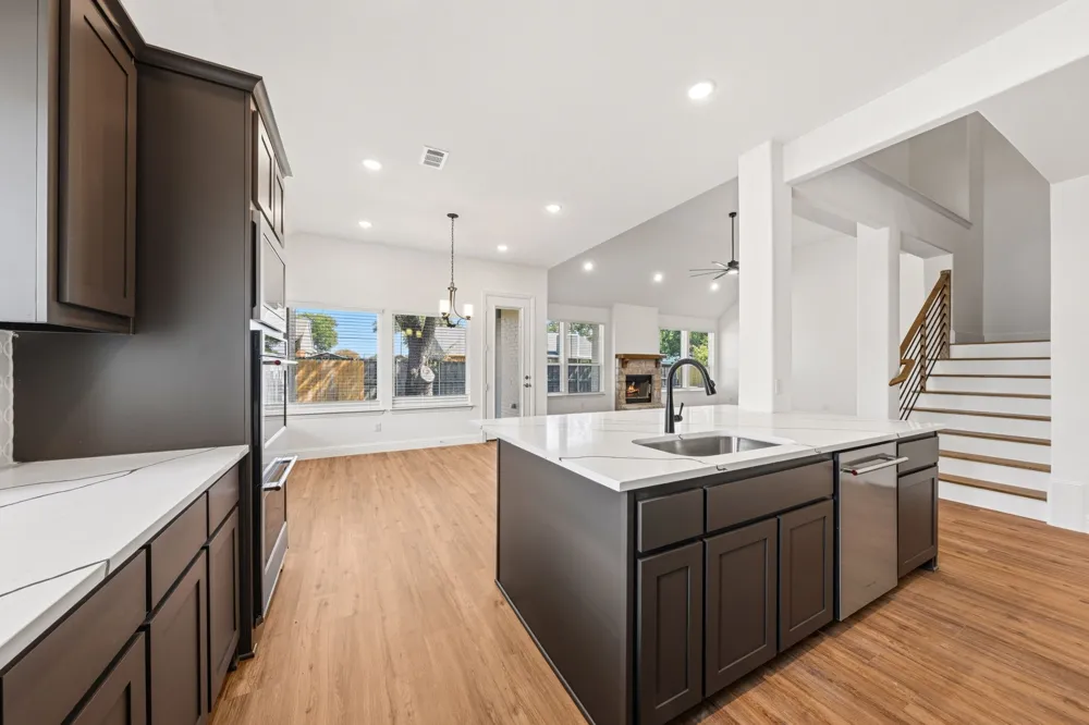 819 Beverly Drive Grapevine, TX 76051