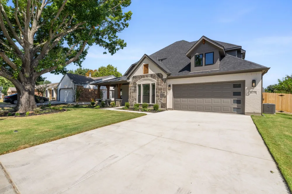 819 Beverly Drive Grapevine, TX 76051