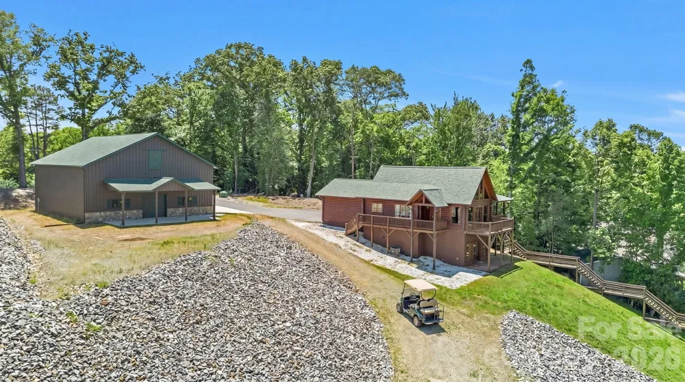 318 Heron Point Drive Wilkesboro, NC 28697