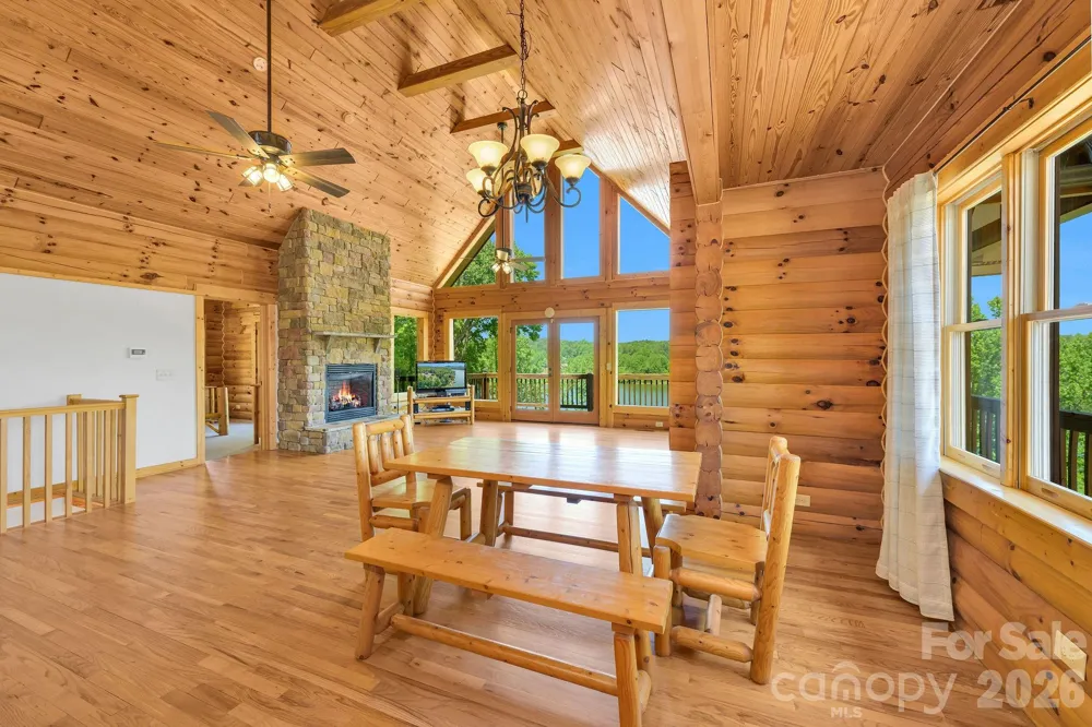318 Heron Point Drive Wilkesboro, NC 28697