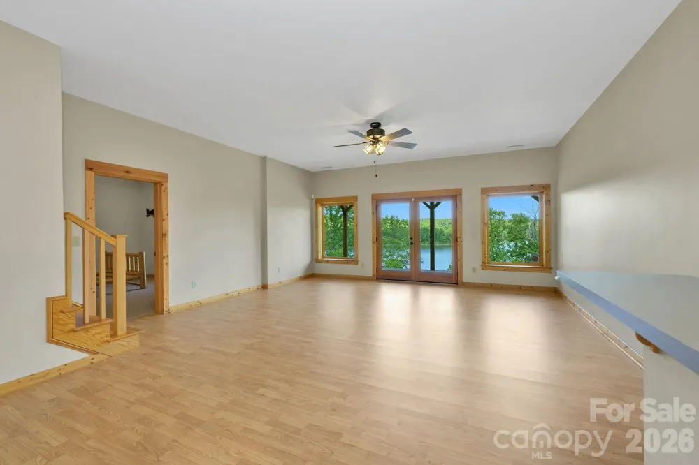 318 Heron Point Drive Wilkesboro, NC 28697