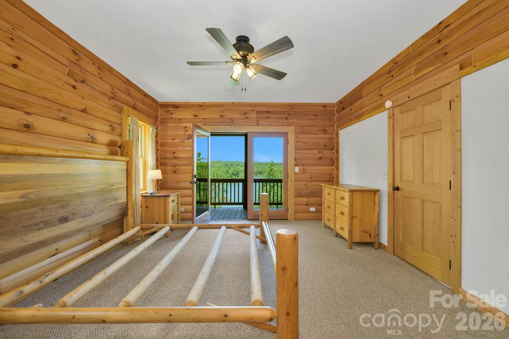 318 Heron Point Drive Wilkesboro, NC 28697