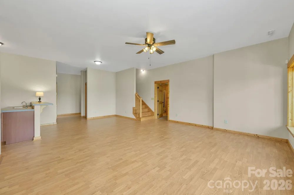 318 Heron Point Drive Wilkesboro, NC 28697