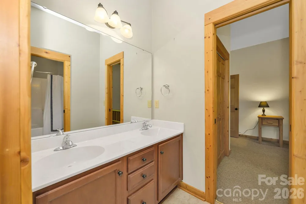 318 Heron Point Drive Wilkesboro, NC 28697