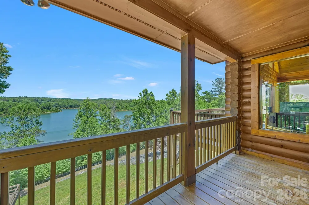 318 Heron Point Drive Wilkesboro, NC 28697