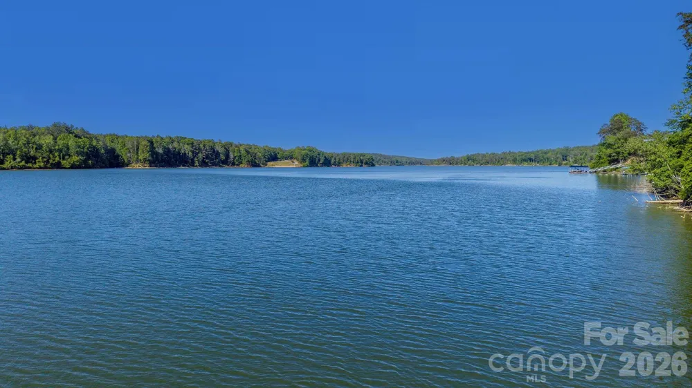 318 Heron Point Drive Wilkesboro, NC 28697