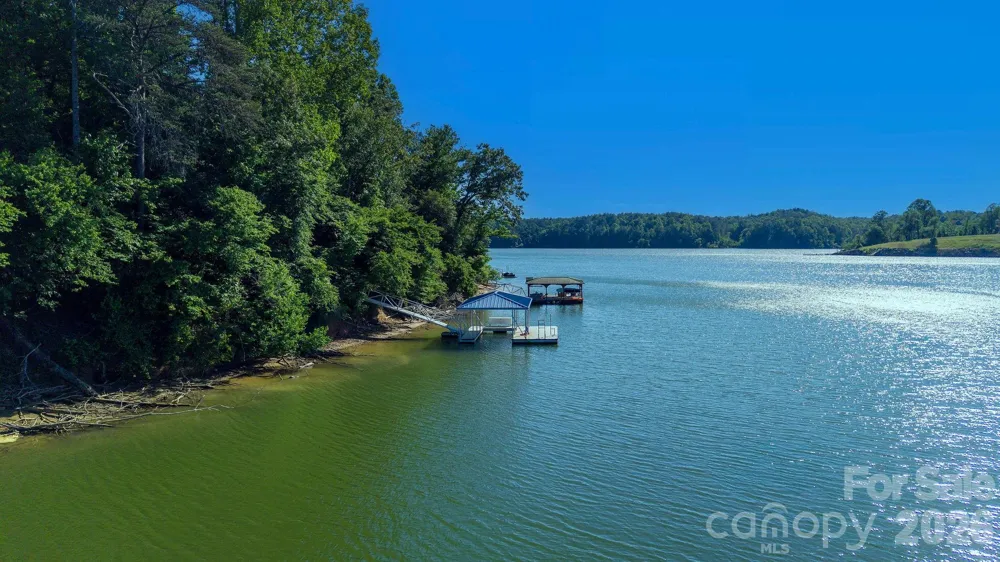 318 Heron Point Drive Wilkesboro, NC 28697