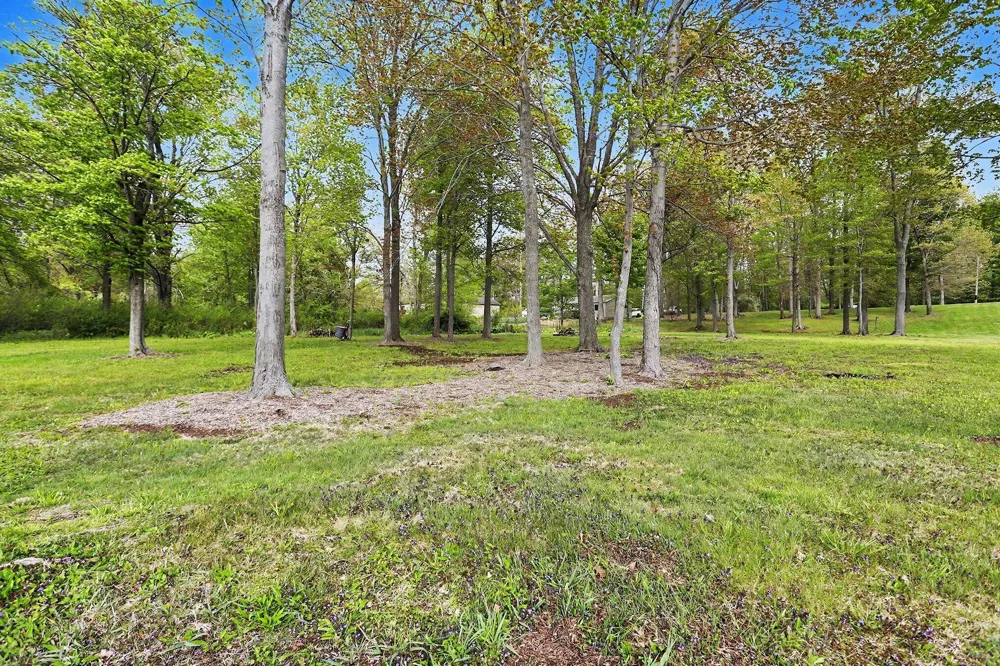 16 Baur Lane Vicksburg, MI 49097