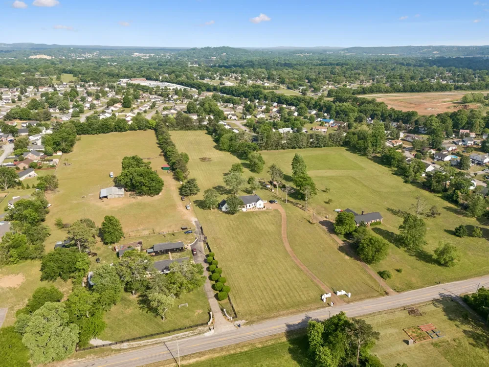 418 Rutherford Ln Columbia, TN 38401