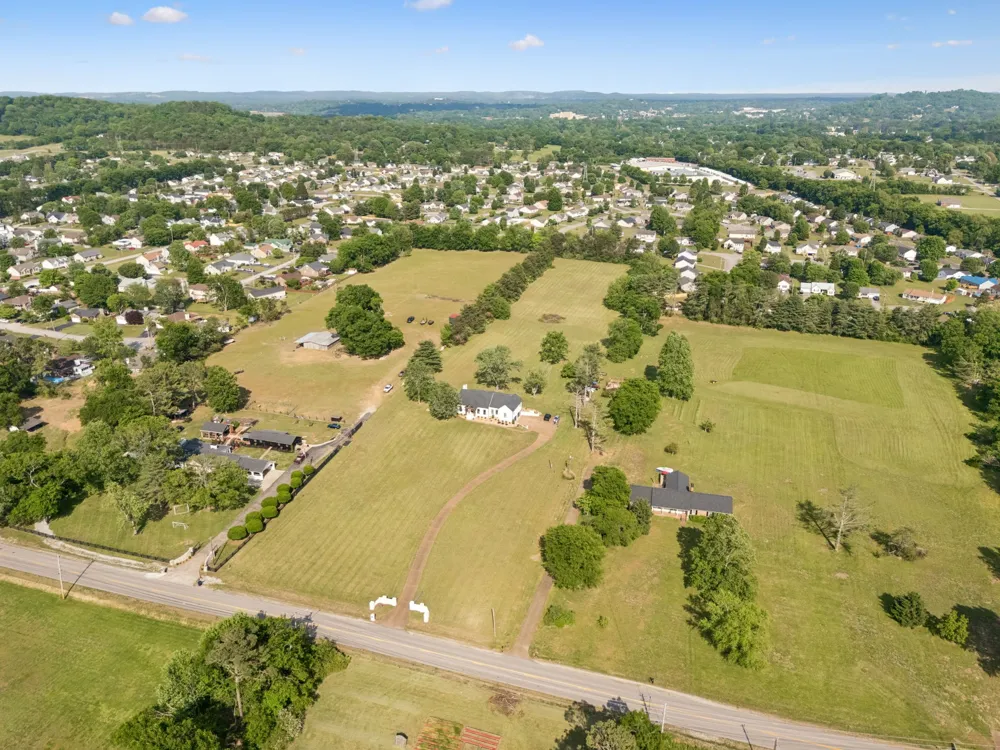 418 Rutherford Ln Columbia, TN 38401