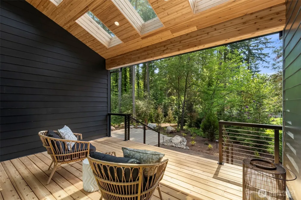 13982 13970 Manzanita Road NE Bainbridge Island, WA 98110
