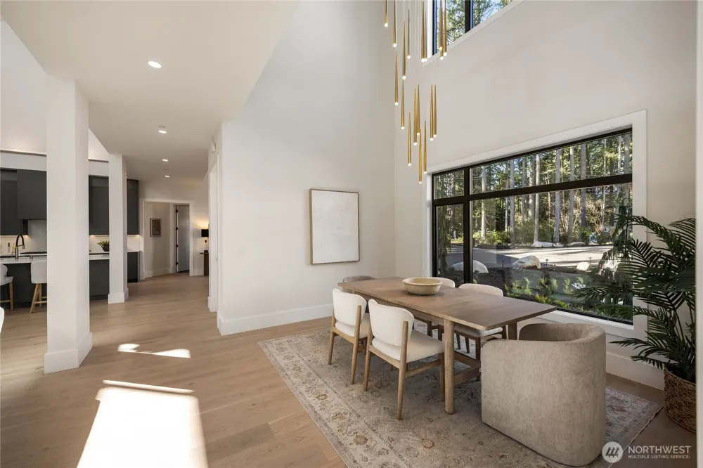 13982 13970 Manzanita Road NE Bainbridge Island, WA 98110